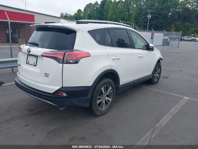 Toyota Rav4 Xle 2018 JTMRFREV6JJ726164 Image 4