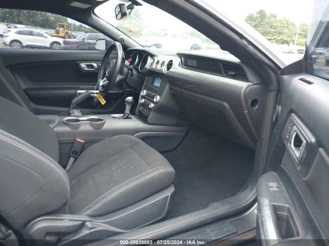 Ford Mustang Ecoboost Fastback 2020 1FA6P8TD8L5121620 Image 5