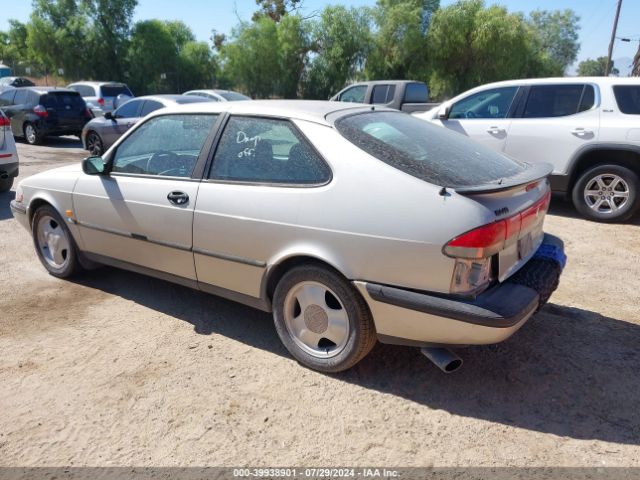 1996 SAAB 900 YS3DF38N9T2029872 Photo 2