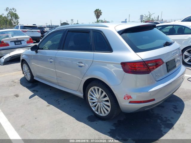 WAUUPBFF6GA085495 Audi A3 E-tron 1.4t Premium