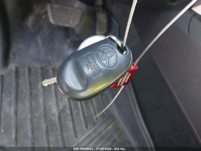 5TFEM5F13FX083947 Toyota Tundra Sr5 4.6l V8