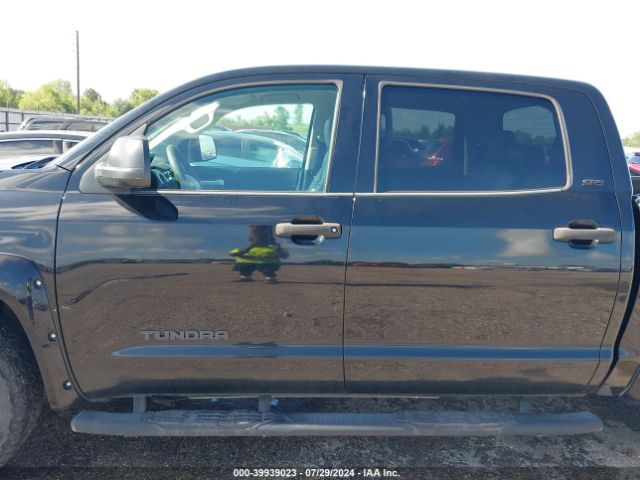 5TFEM5F13FX083947 Toyota Tundra Sr5 4.6l V8