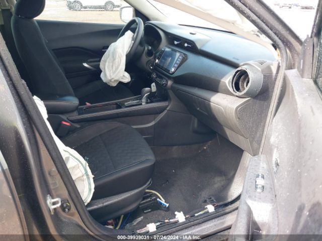3N1CP5CV9NL512656 Nissan Kicks Sv Xtronic Cvt