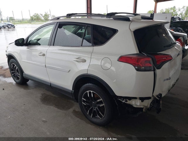 Toyota RAV4 LE 2017 JTMZFREVXHJ706817 Image 3