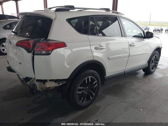 Toyota RAV4 LE 2017 JTMZFREVXHJ706817 Image 4