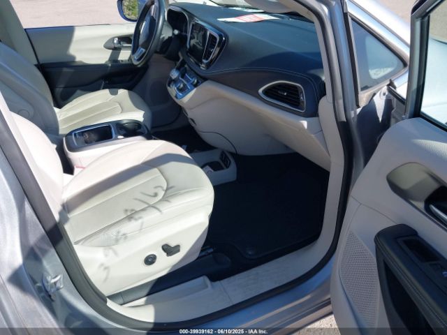 2C4RC1L71MR586149 Chrysler Pacifica Hybrid Touring L
