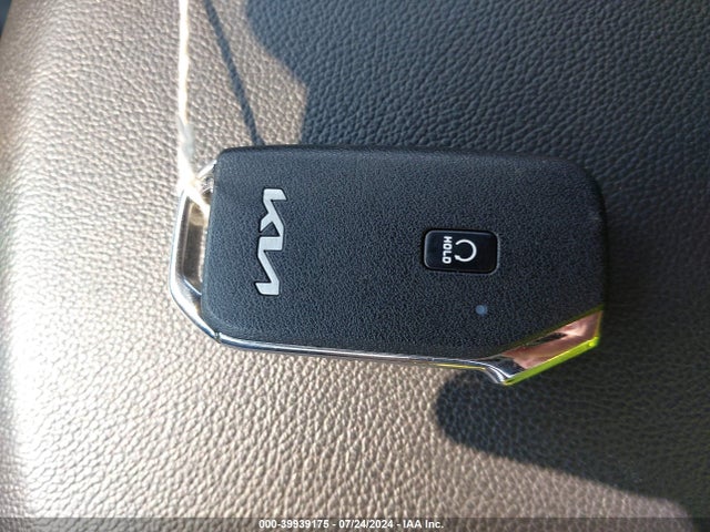 5XYK7CAF5PG051569 KIA Sportage X-pro