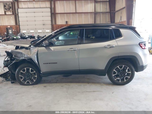 3C4NJDDB6MT565254 Jeep Compass Trailhawk 4x4