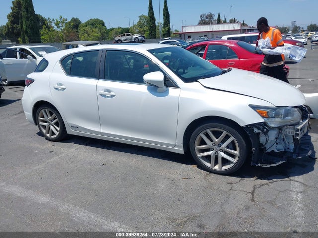 JTHKD5BH2F2244290 Lexus CT 200H