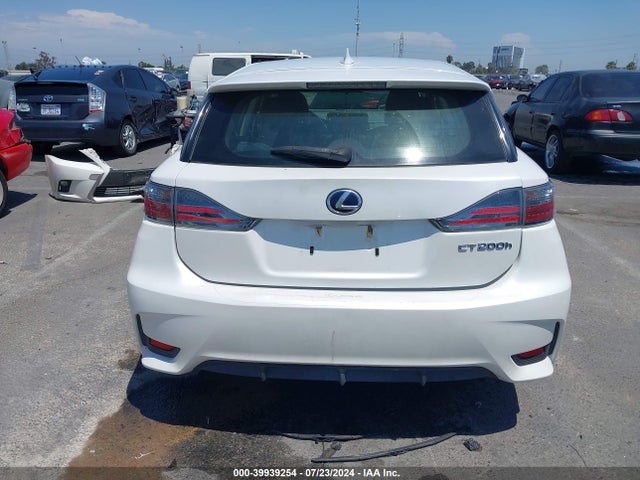 JTHKD5BH2F2244290 Lexus CT 200H