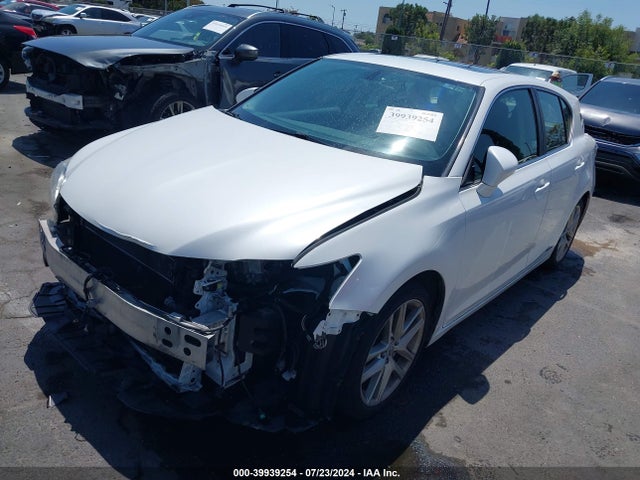 JTHKD5BH2F2244290 Lexus CT 200H