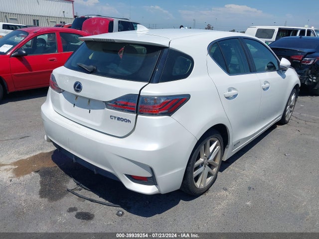 JTHKD5BH2F2244290 Lexus CT 200H