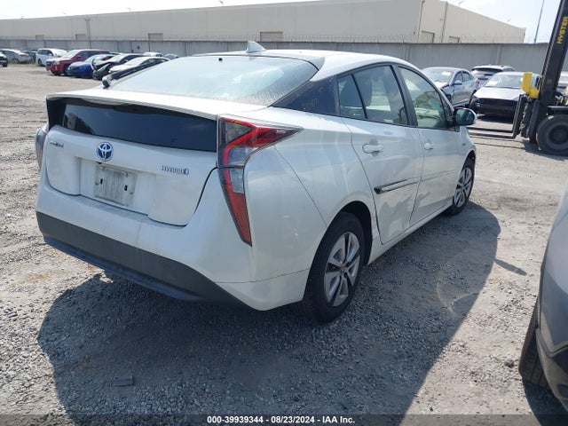Toyota Prius Three 2016 JTDKARFU9G3526821 Image 4