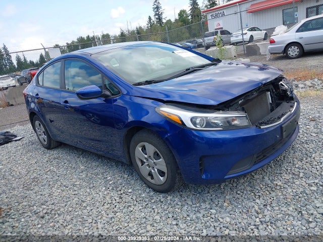 KIA FORTE LX 2018 3KPFK4A70JE279904 Image 1