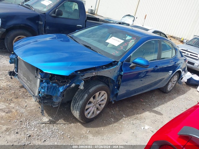 Toyota CAMRY LE 2020 4T1C11AK9LU384787 Image 2