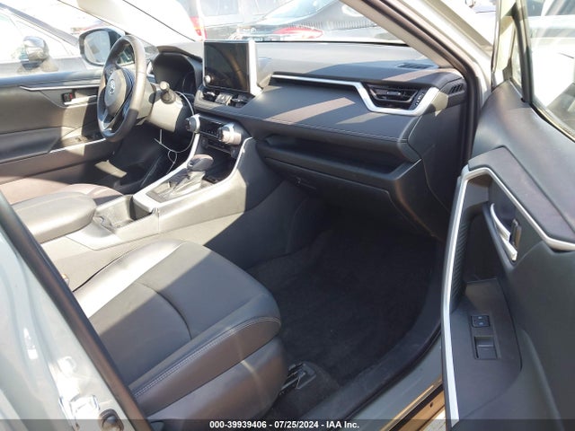 Toyota Rav4 Xle Premium 2023 2T3C1RFV7PW284007 Image 5