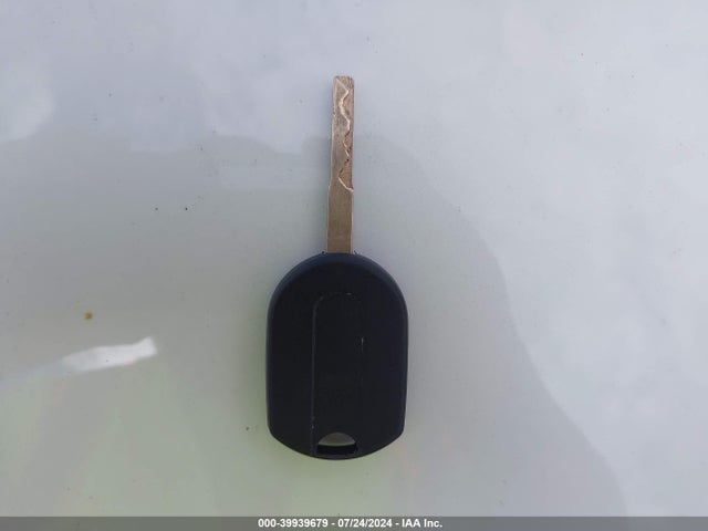 Ford ESCAPE SE 2018 1FMCU9GD8JUC10138 Image 11