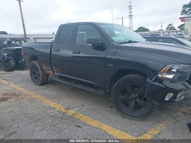 1C6RR7GT7JS343746 RAM 1500 Big Horn Quad Cab 4x4 6'4 Box