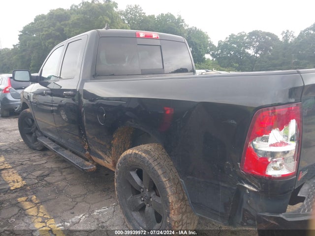 1C6RR7GT7JS343746 RAM 1500 Big Horn Quad Cab 4x4 6'4 Box