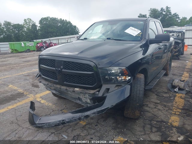 1C6RR7GT7JS343746 RAM 1500 Big Horn Quad Cab 4x4 6'4 Box