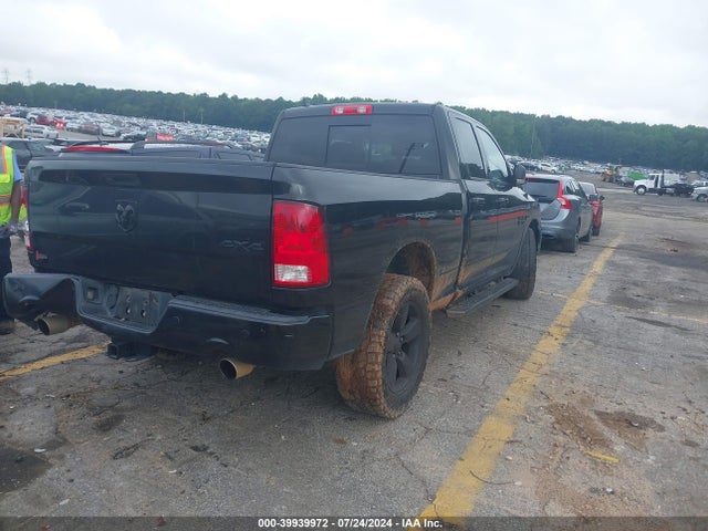 1C6RR7GT7JS343746 RAM 1500 Big Horn Quad Cab 4x4 6'4 Box