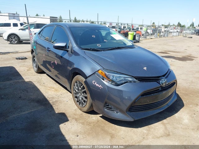 Toyota COROLLA LE 2018 2T1BURHE4JC049940 zdjęcie główne
