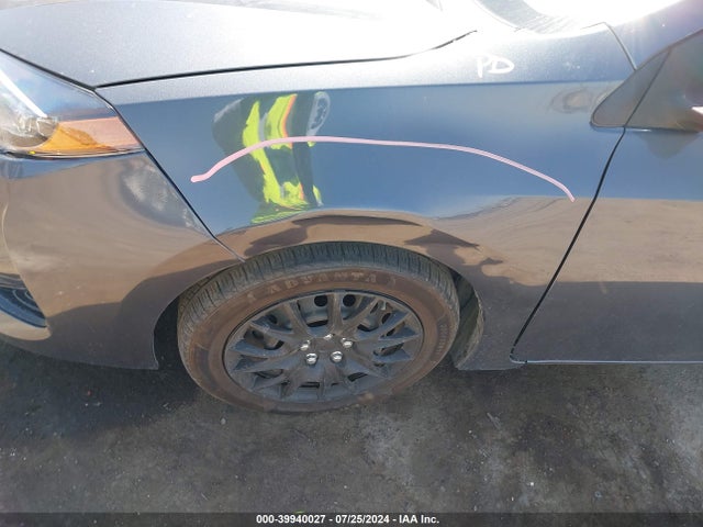Toyota COROLLA LE 2018 2T1BURHE4JC049940 Image 20
