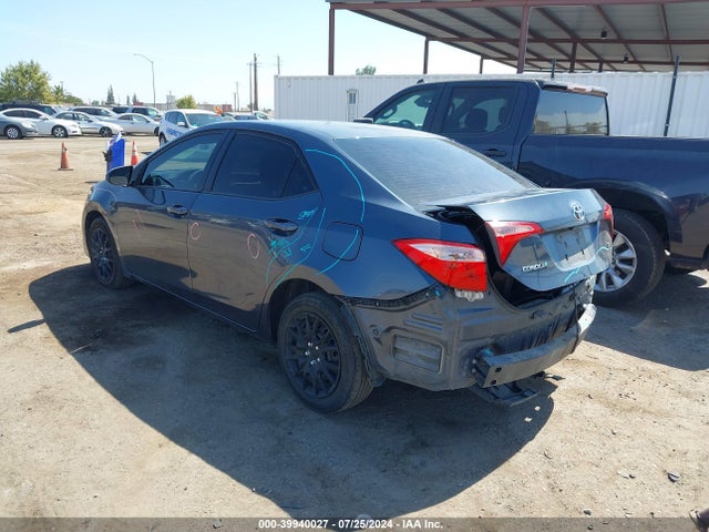 Toyota COROLLA LE 2018 2T1BURHE4JC049940 Image 3