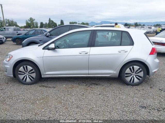 WVWKP7AUXGW907537 Volkswagen E-golf Se