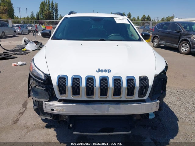1C4PJLABXFW637917 Jeep Cherokee Sport
