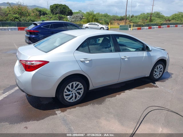 Toyota COROLLA LE 2017 5YFBURHE0HP692733 Image 4