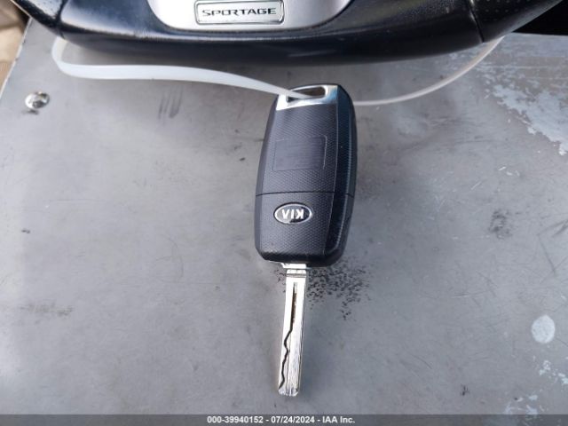 KNDP63AC0L7740652 KIA SPORTAGE S