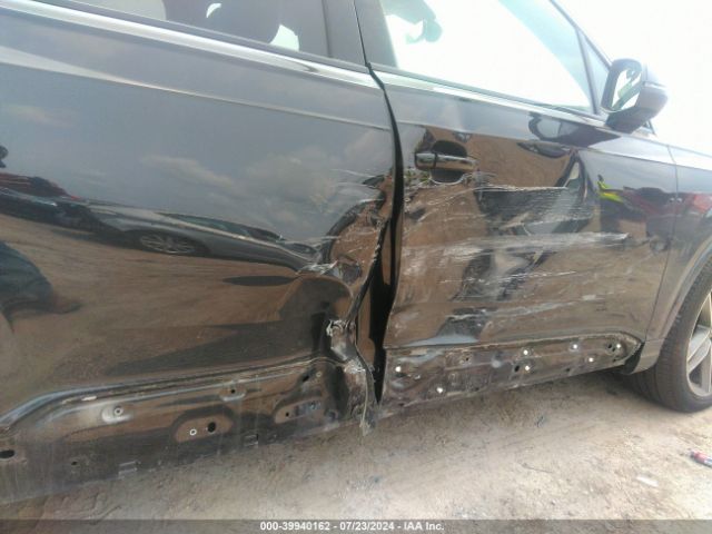 WA1VAAF75JD030354 Audi Q7 3.0t Premium