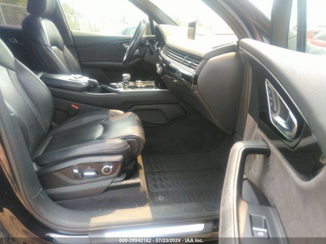 WA1VAAF75JD030354 Audi Q7 3.0t Premium