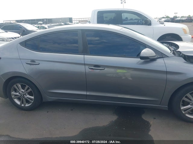 Hyundai Elantra 2018 5NPD84LF5JH309520 Image 28