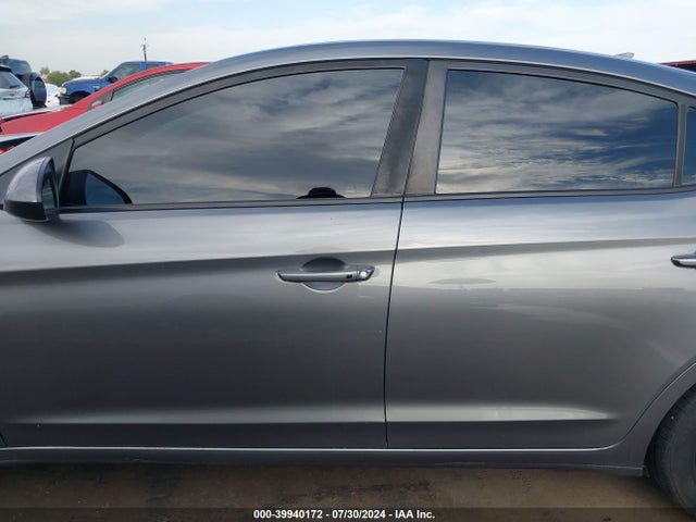 Hyundai Elantra 2018 5NPD84LF5JH309520 Image 29
