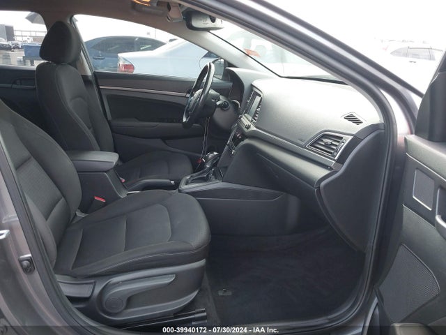 Hyundai Elantra 2018 5NPD84LF5JH309520 Image 19