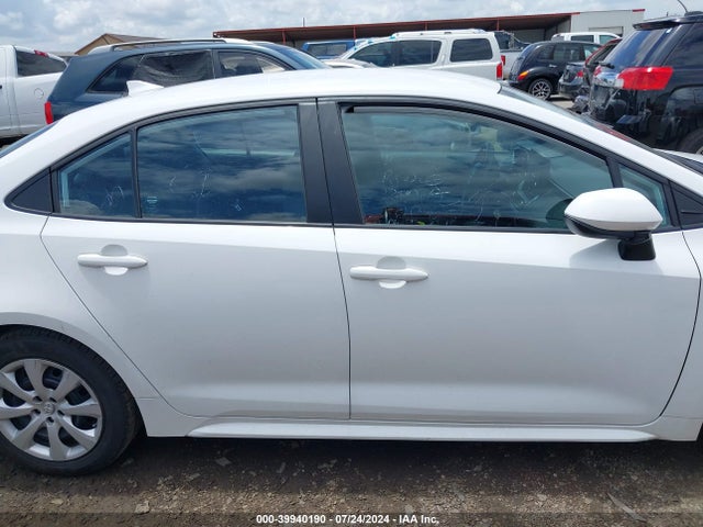 Toyota COROLLA LE 2022 5YFEPMAE1NP344646 Image 13