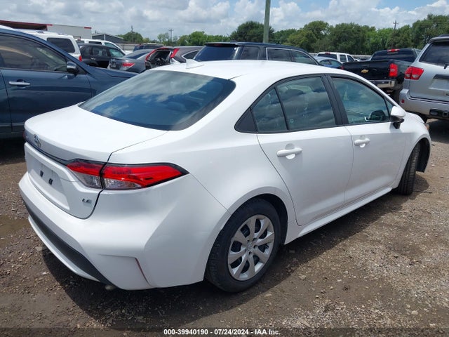 Toyota COROLLA LE 2022 5YFEPMAE1NP344646 Image 4
