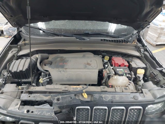 ZACNJABB0LPL10863 Jeep Renegade Latitude Fwd