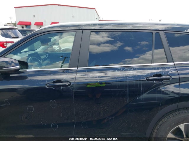 Toyota Highlander Xle 2023 5TDKDRAH2PS007819 Image 14