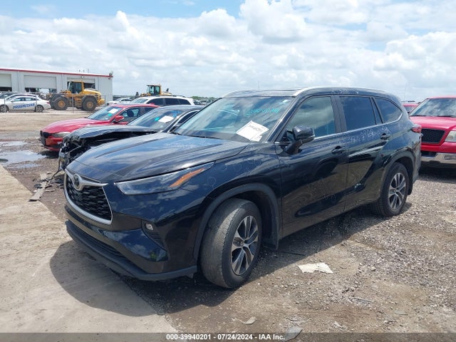 Toyota Highlander Xle 2023 5TDKDRAH2PS007819 Image 2