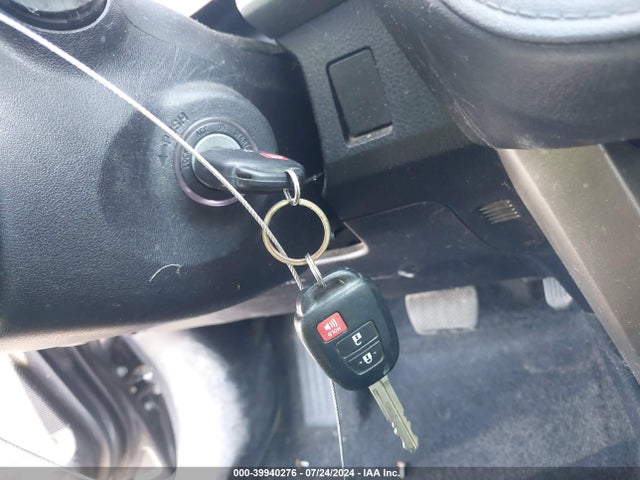 Toyota RAV4 LE 2015 2T3ZFREV3FW199564 Image 11