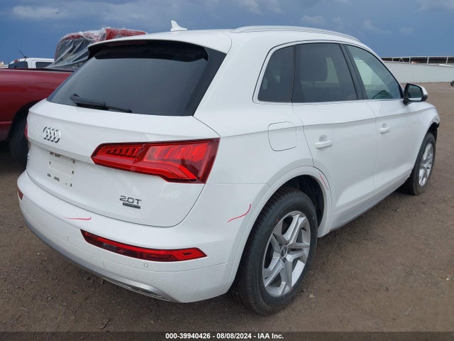 WA1BNAFY9J2180849 Audi Q5 2.0t Premium/2.0t Tech Premium