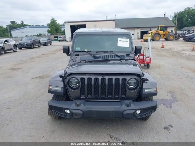1C4HJXEN5KW685805 Jeep Wrangler Unlimited Sahara Altitude 4x4