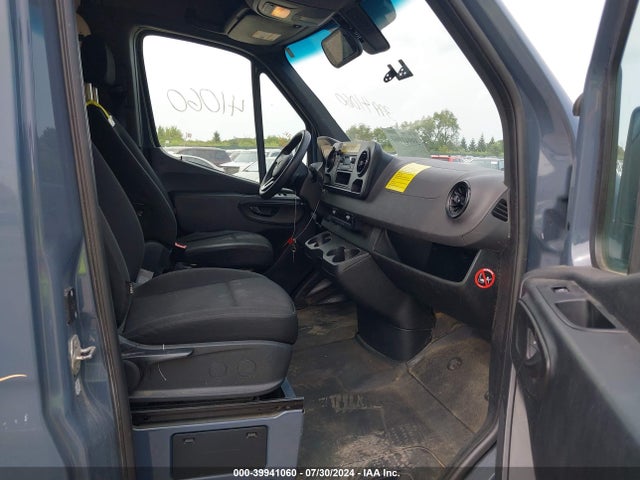 WD4PF0CD0KT004262 Mercedes-Benz Sprinter 2500 High Roof V6/standard Roof V6