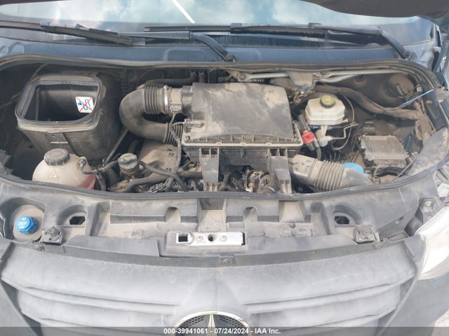 WD4PF0CDXKP081813 Mercedes-Benz Sprinter 2500 High Roof V6/standard Roof V6