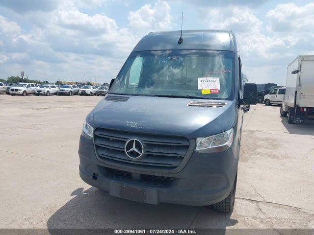 WD4PF0CDXKP081813 Mercedes-Benz Sprinter 2500 High Roof V6/standard Roof V6
