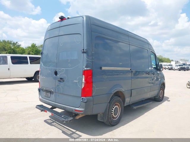 WD4PF0CDXKP081813 Mercedes-Benz Sprinter 2500 High Roof V6/standard Roof V6
