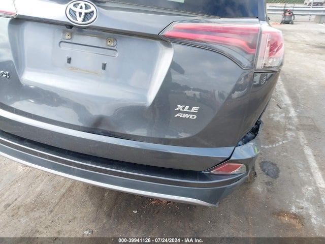 Toyota Rav4 Xle 2017 JTMRFREV5HD214002 Image 20